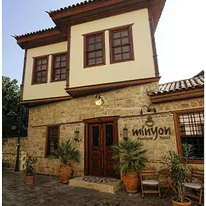 4* Hotel Minyon